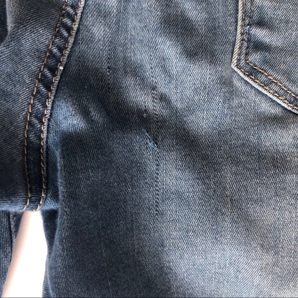 REFUGE RIPPED JEANS - Picture 4 of 6